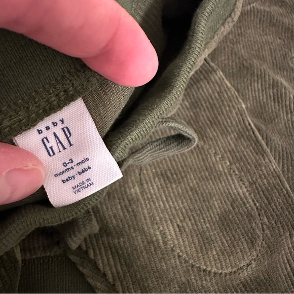 Baby Gap Corduroy Two-Piece Outfit Set - Picture 5 of 7